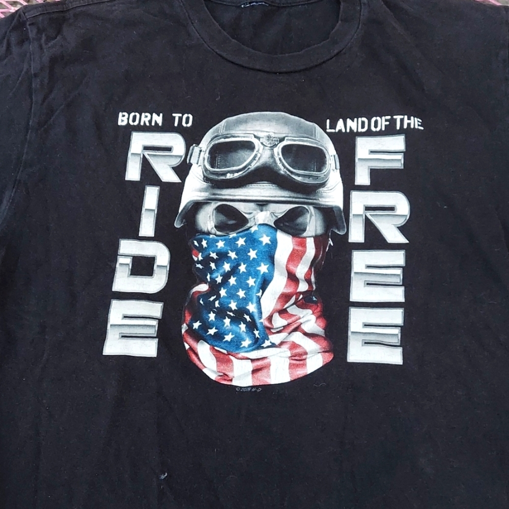 Harley Davidson Land of the Free tshirt. BUFFALO Bill Cody Wyoming Yellowstone